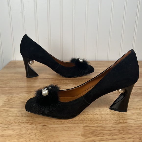 NWOT black heels - Picture 11 of 16